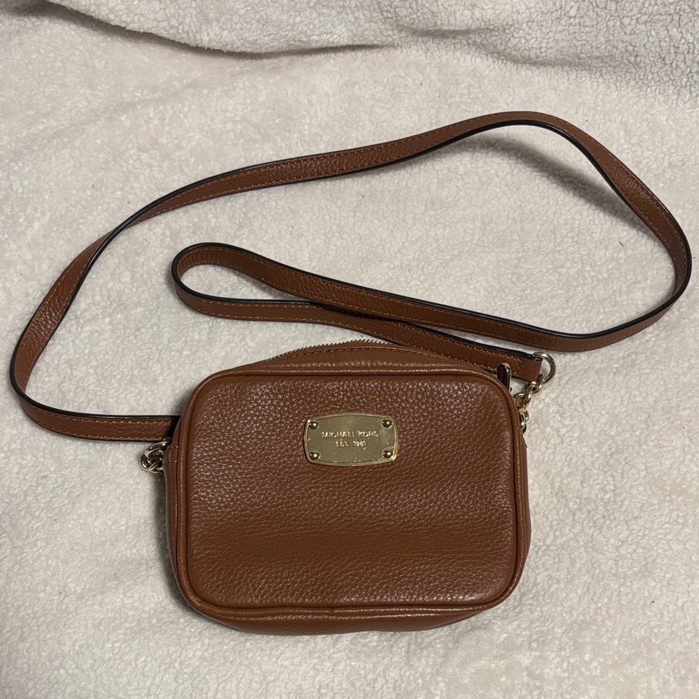 Small Micheal Kors Brown Leather Crossbody Bag